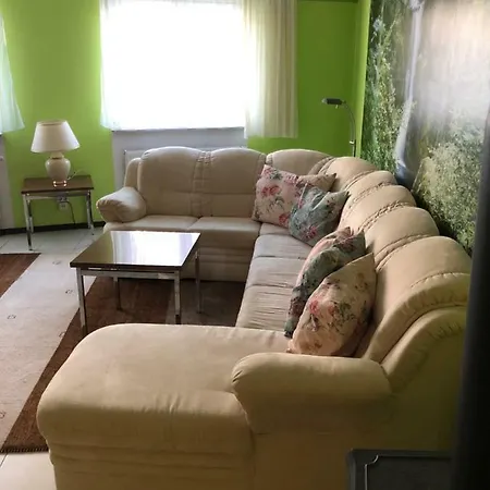 Einfache Monteurwohnung Mit Wlan Und Sat Tv, Netflix Апартаменты *